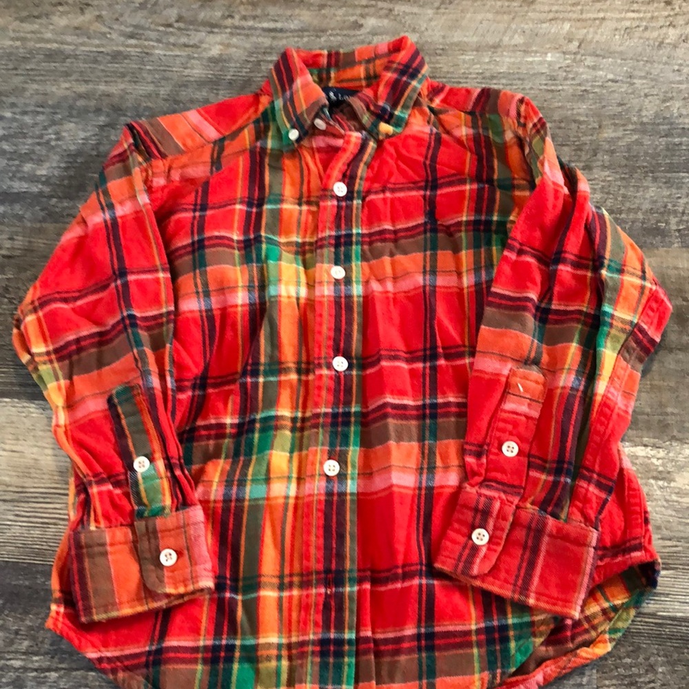 Boys size 5 Ralph Lauren plaid button down shirt